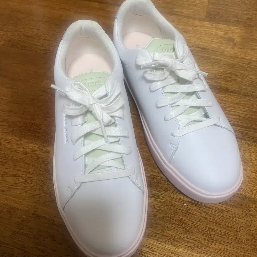 콜한 Cole Haan 여성 가죽 스니커즈 37.5