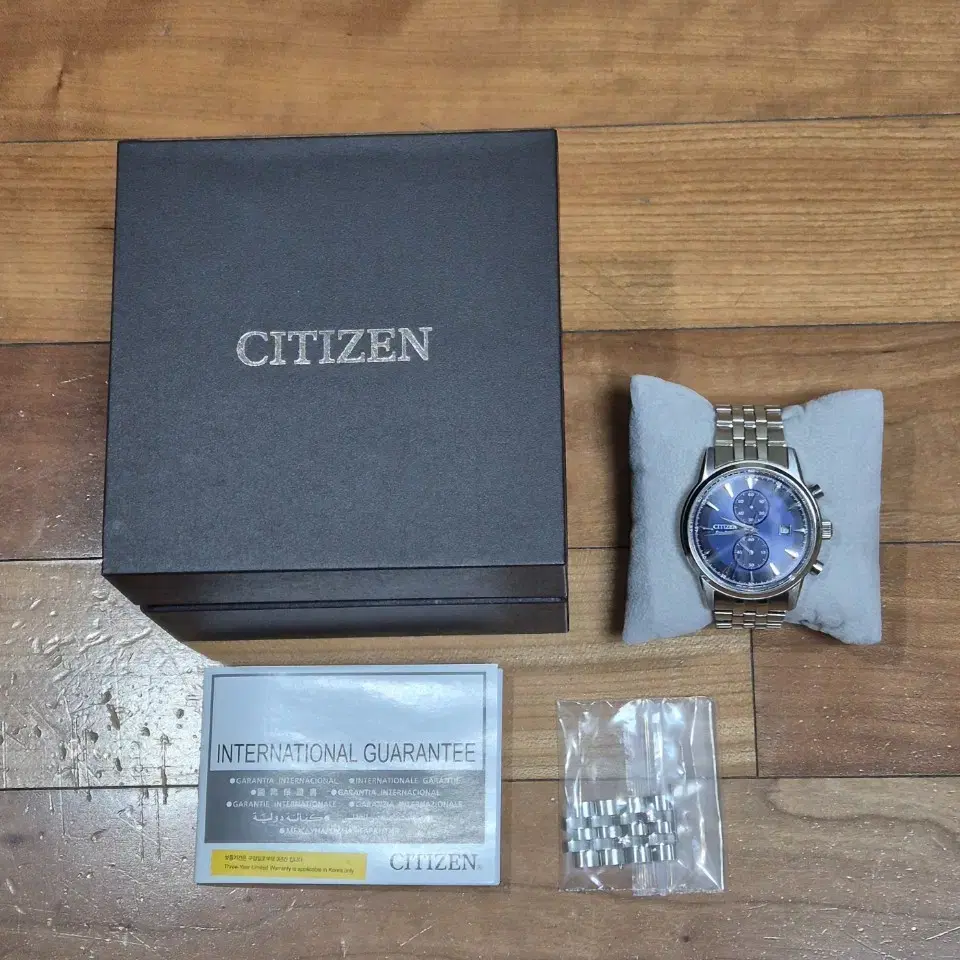 시티즌 씨티즌 Citizen 에코드라이브 크로노그래프 청판 남성 시계