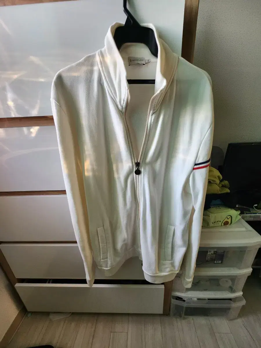 White cardigan from Moncler, worn less than 5 times, size XL.