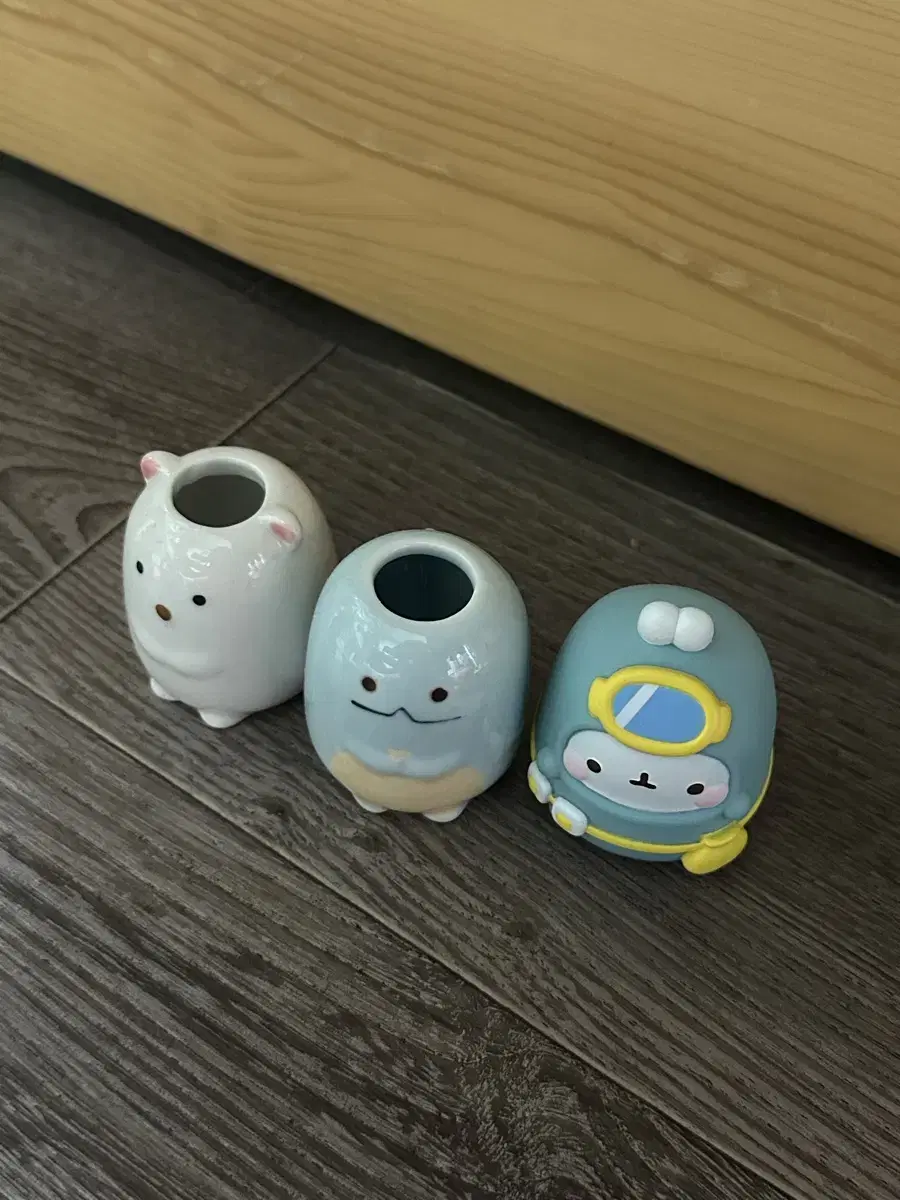 Sumikogurashi Molang Figure