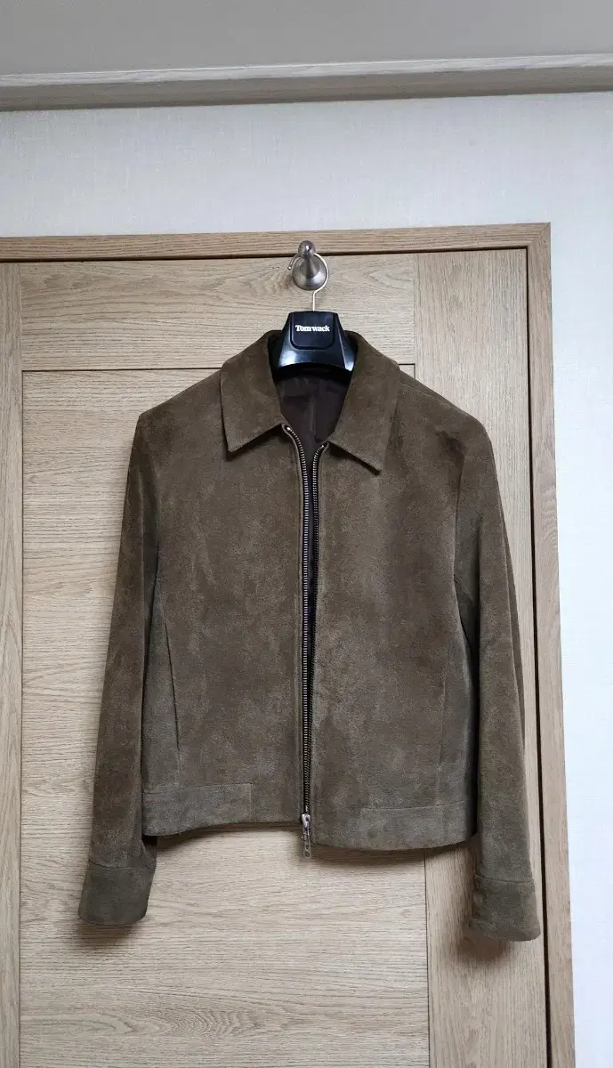 (M) Tony Wick Port Minimalist Suede Jacket