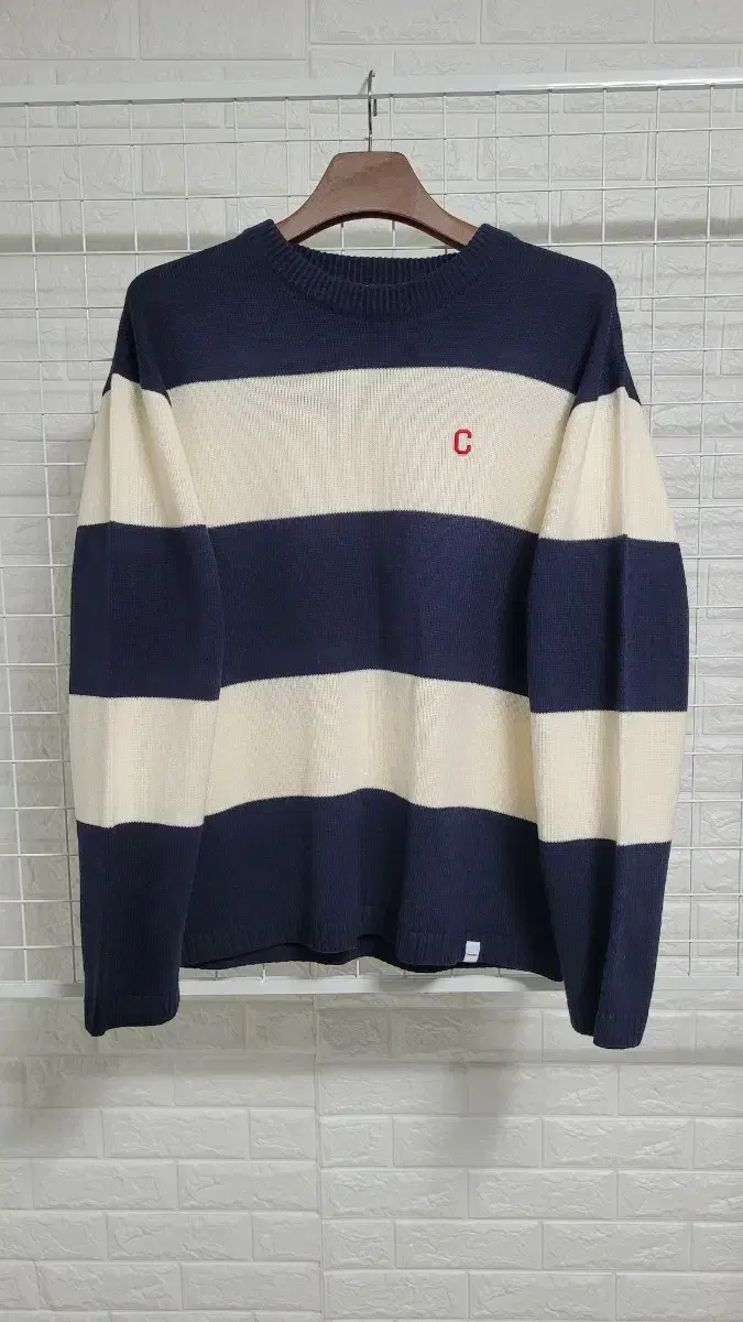 [L-105]Coverall Cignature C Logo Stripe Pattern SweatshirtXL true to size