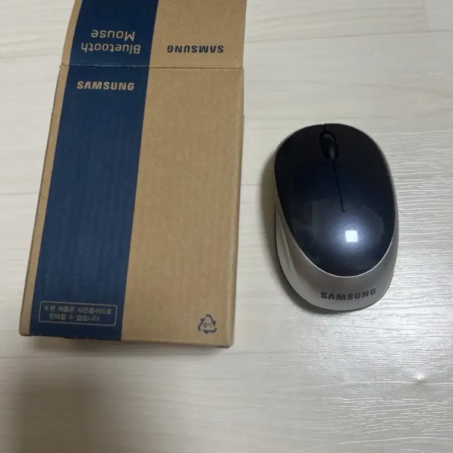 Samsung Bluetooth Mouse (SAM-9400B)