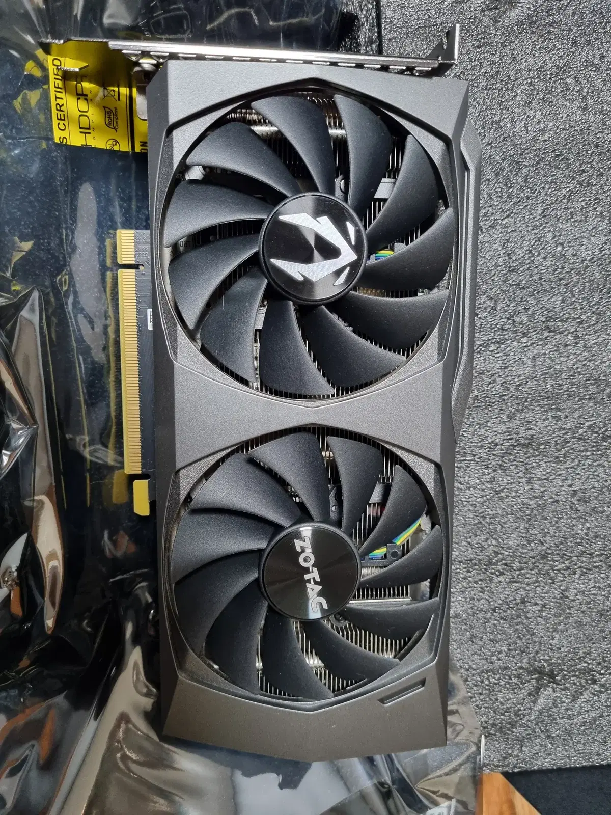 zotac RTX 3050 8GB (단종모델) 판매합니다~~~!