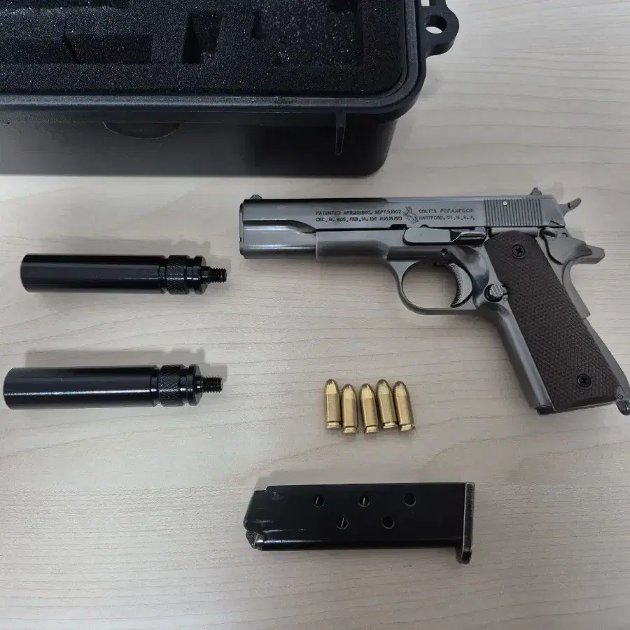 탄피배출 풀메탈 콜트 M1911미니어처 모델건 팝니다.