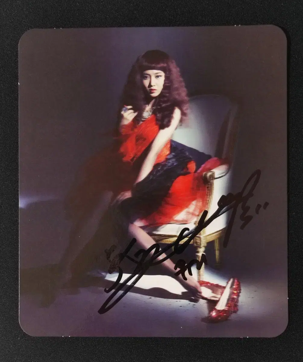 Girls' Generation SNSD yuri YURI autographed sign