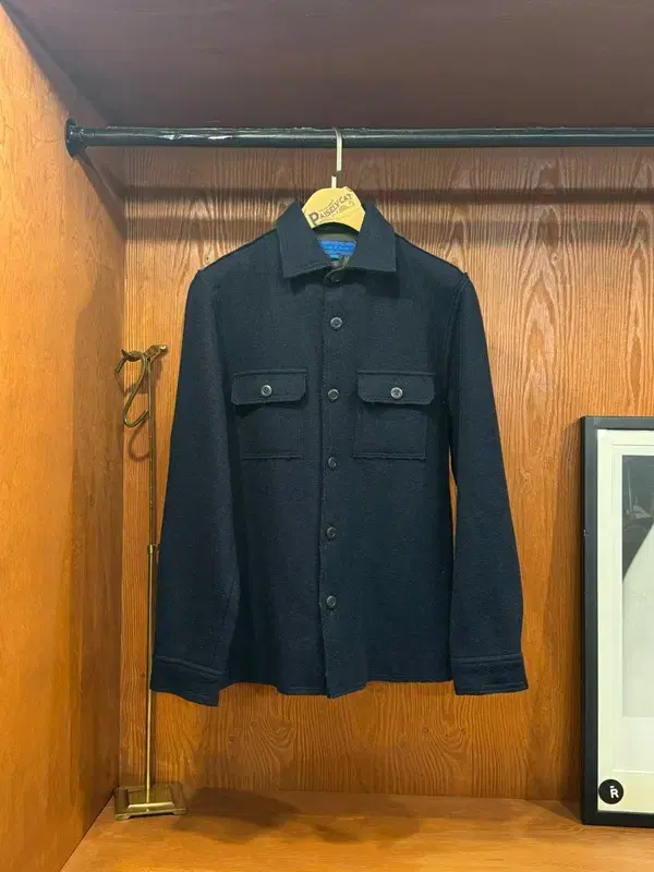 100% UnitedEarrow Wool Shirt