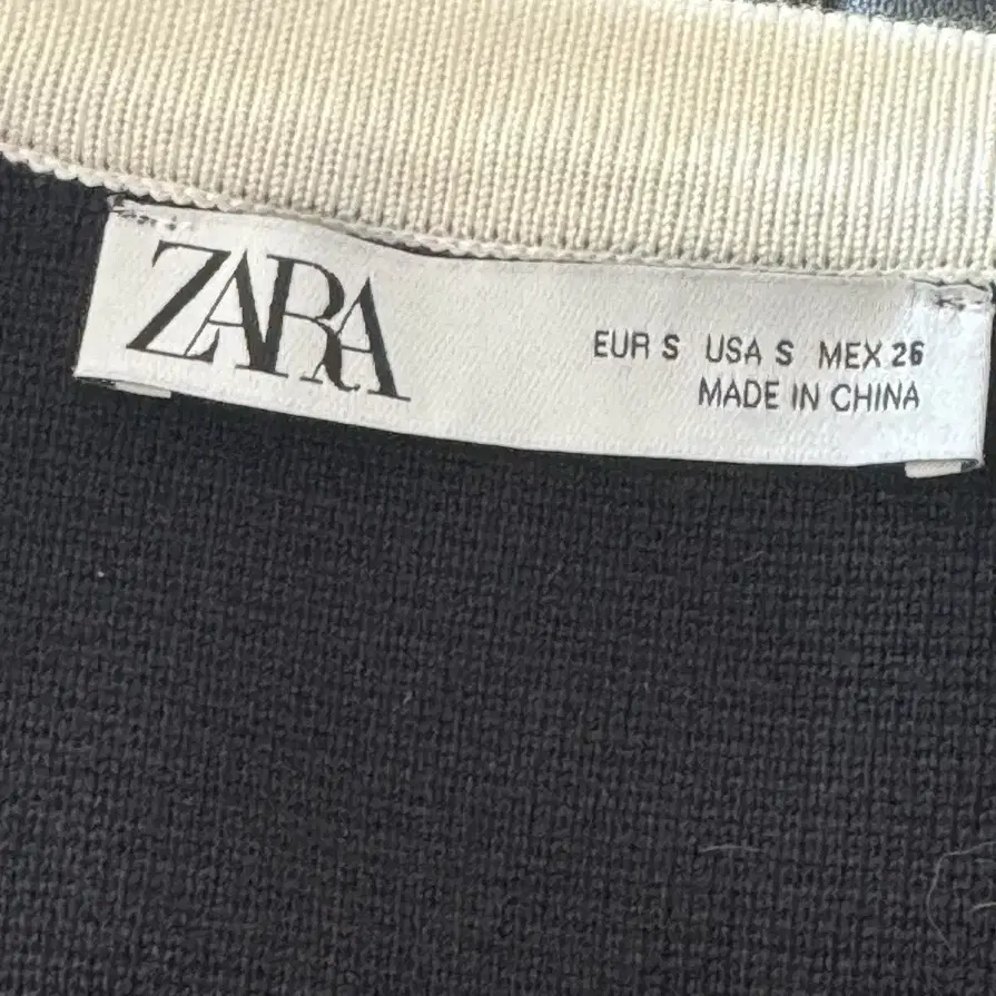 자라 zara 배색 가디건