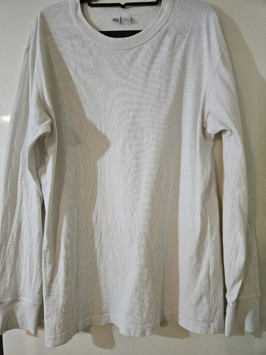 Uniqlo Long Sleeve Tee