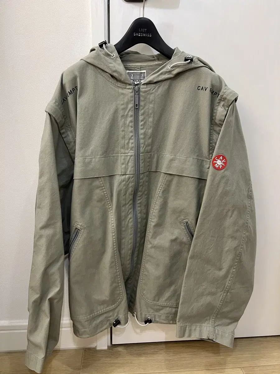 [L] Carvemt Detachable Jacket