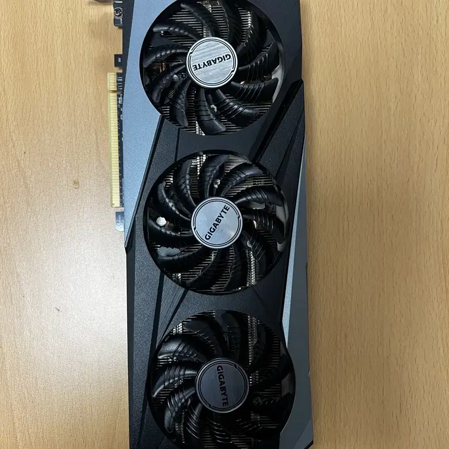 기가바이트 RTX3060ti 8GB