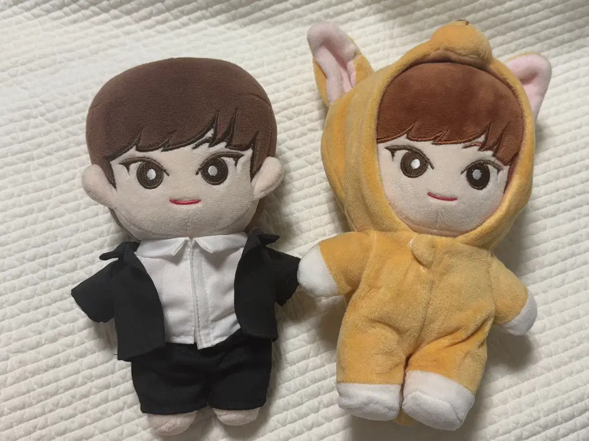 Hwang Minhyun doll Sells