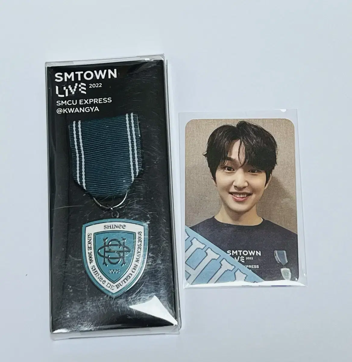 Shinee onew Badge Set