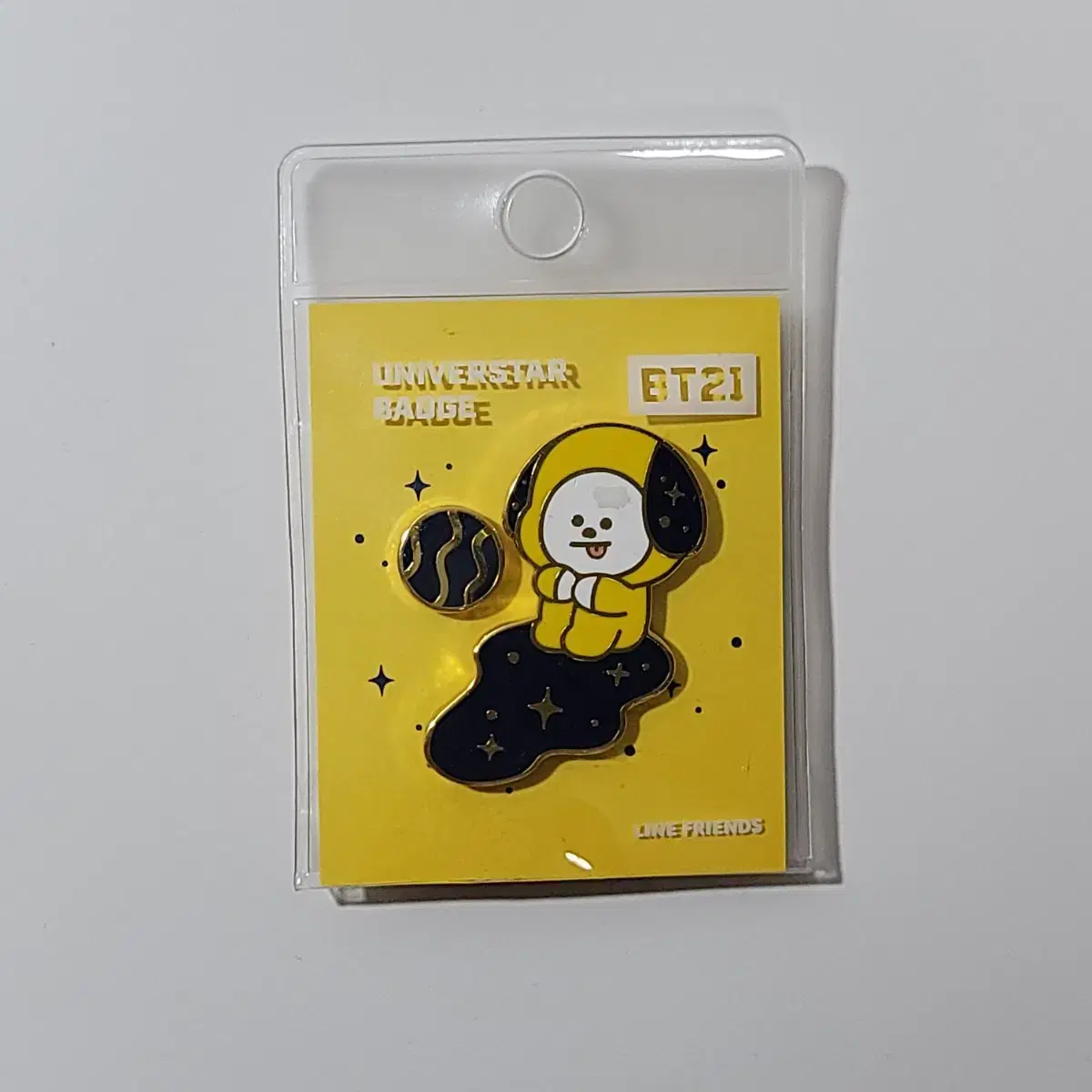 BT21 Universtar Pin Badge Chimi