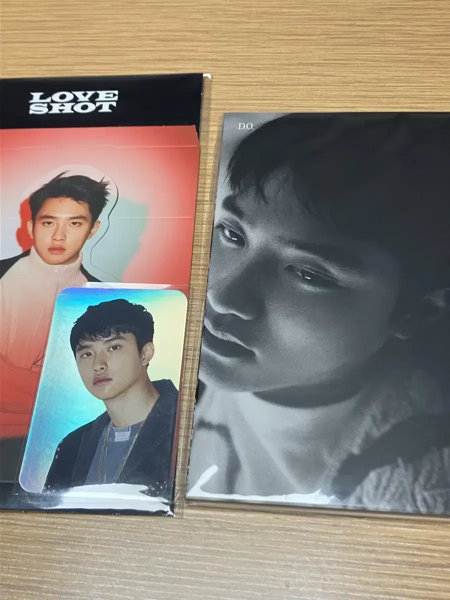 D.O. Empathy postcard Love Shot hologram kard Hola