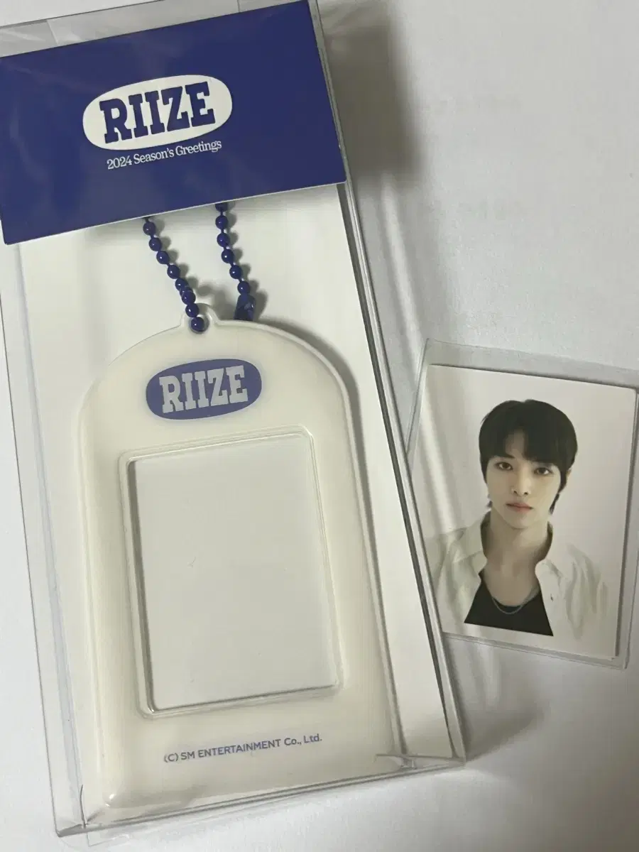 Rize sungchan seasons greetings md Proofs keyring wts sell Photocard