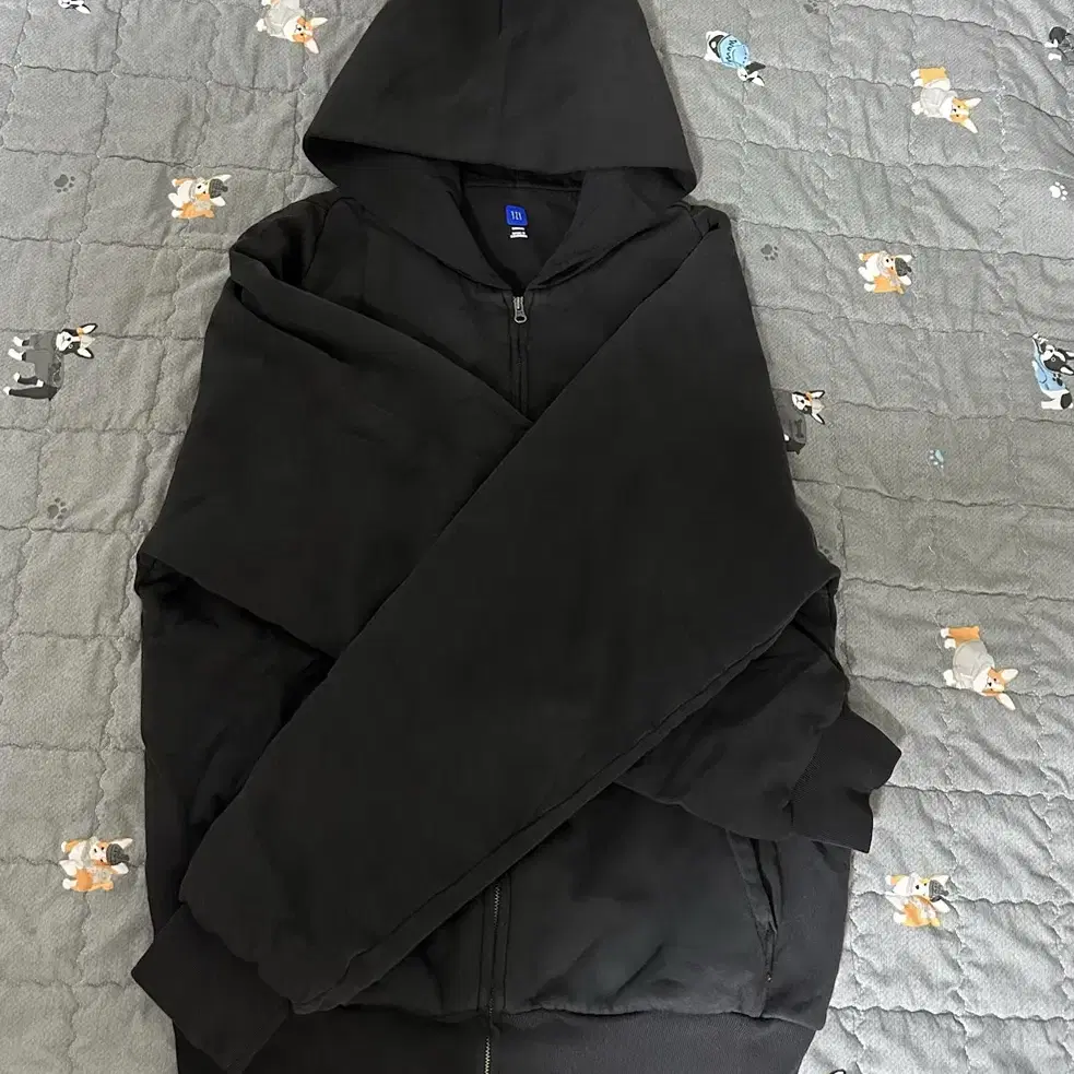 Yeezy YZY Zip-Up Hoodie Black m사이즈 판매