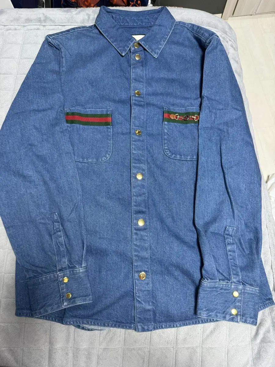 Department Store Original) Gucci Horseshoe Denim Shirt Size 50