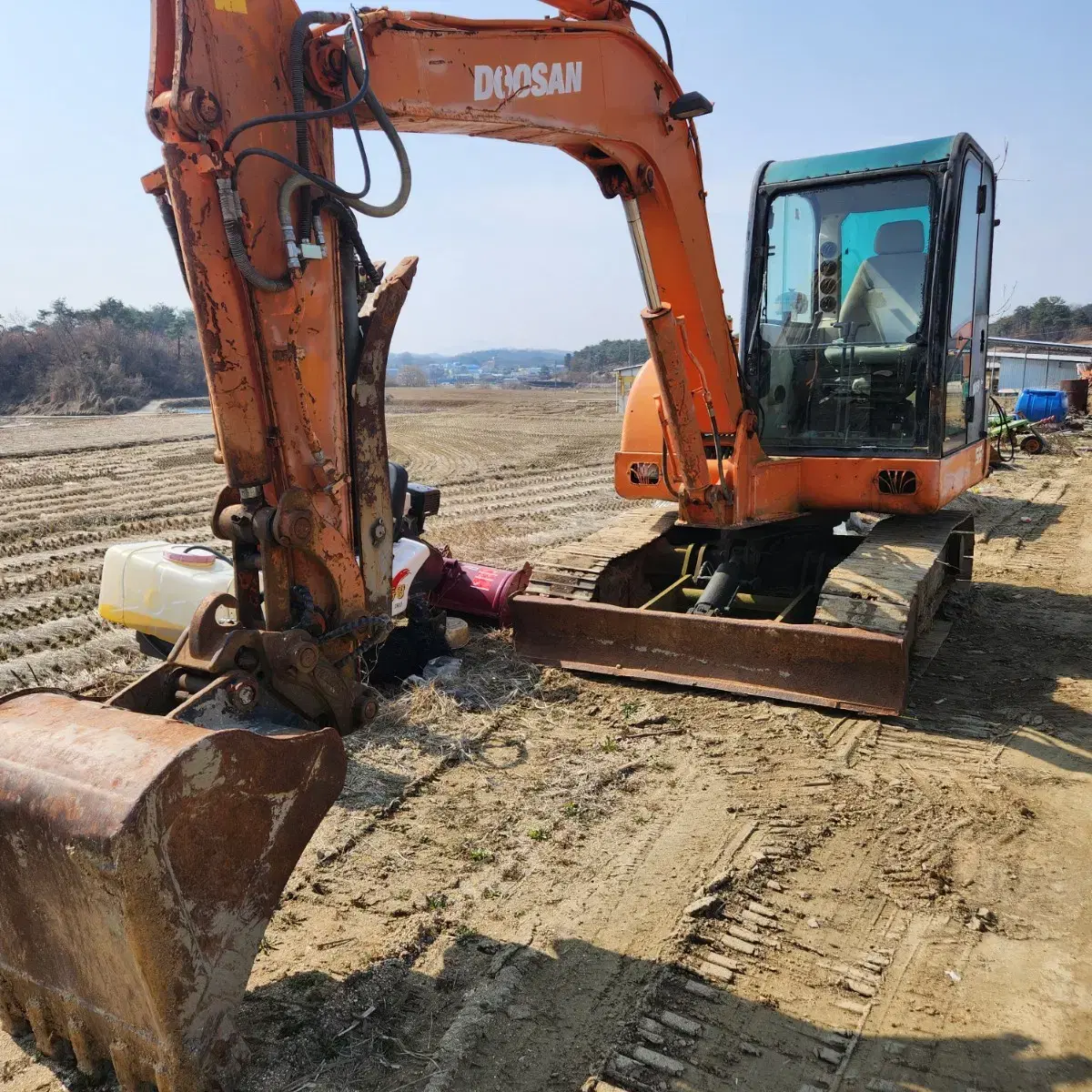 대우굴삭기 딱따구리장착 중고농기계  공일공오공일호공이공이