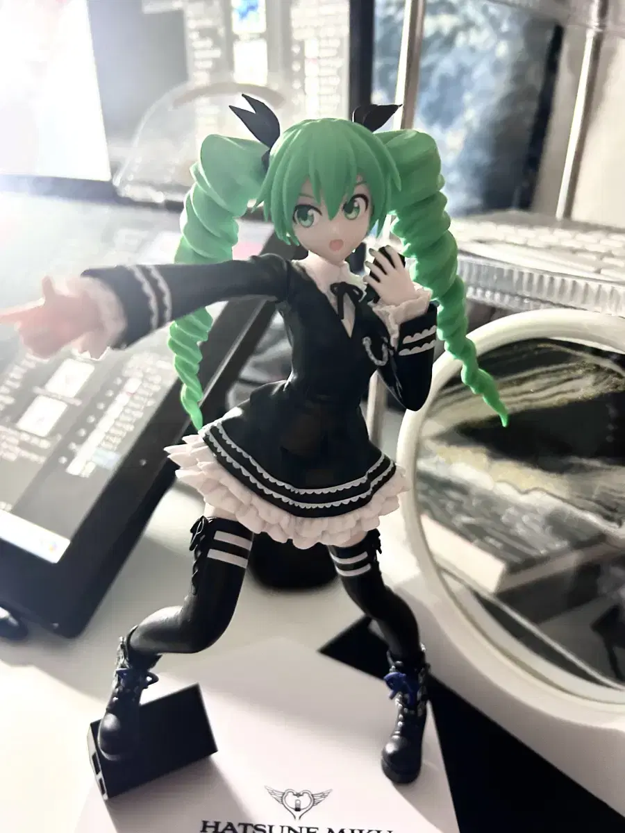 [Half-priced Delivery] Dark Angel Miku Figures for Sale