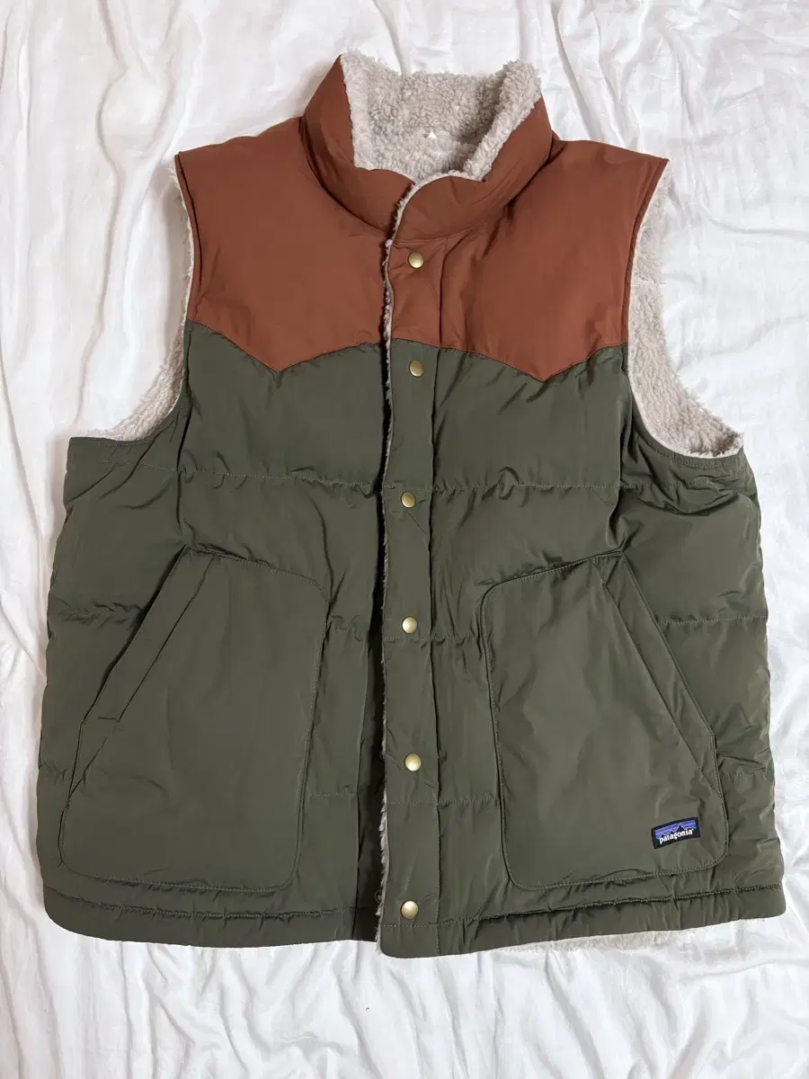 Patagonia Reversible Vest Brown/Khaki XL (110)