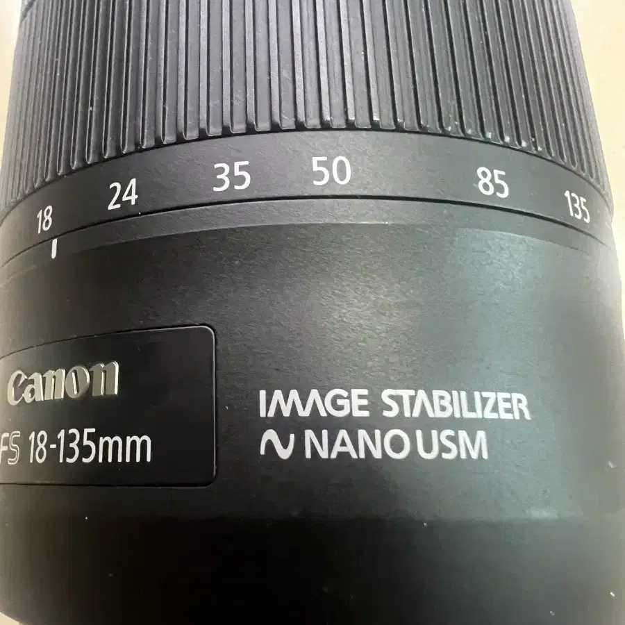 캐논 EFS 18-135mm IS nano USM