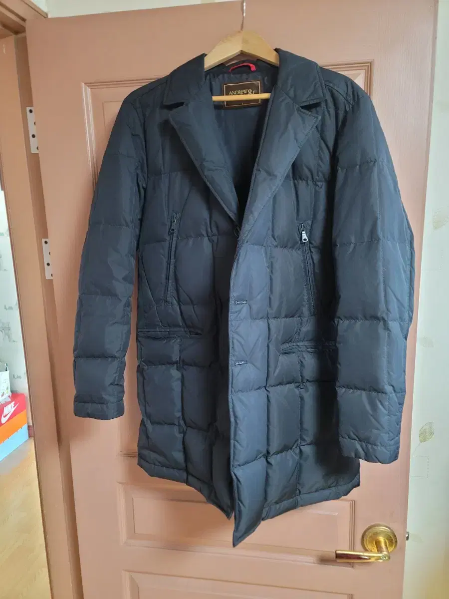 Andrew Leslie puffer coat