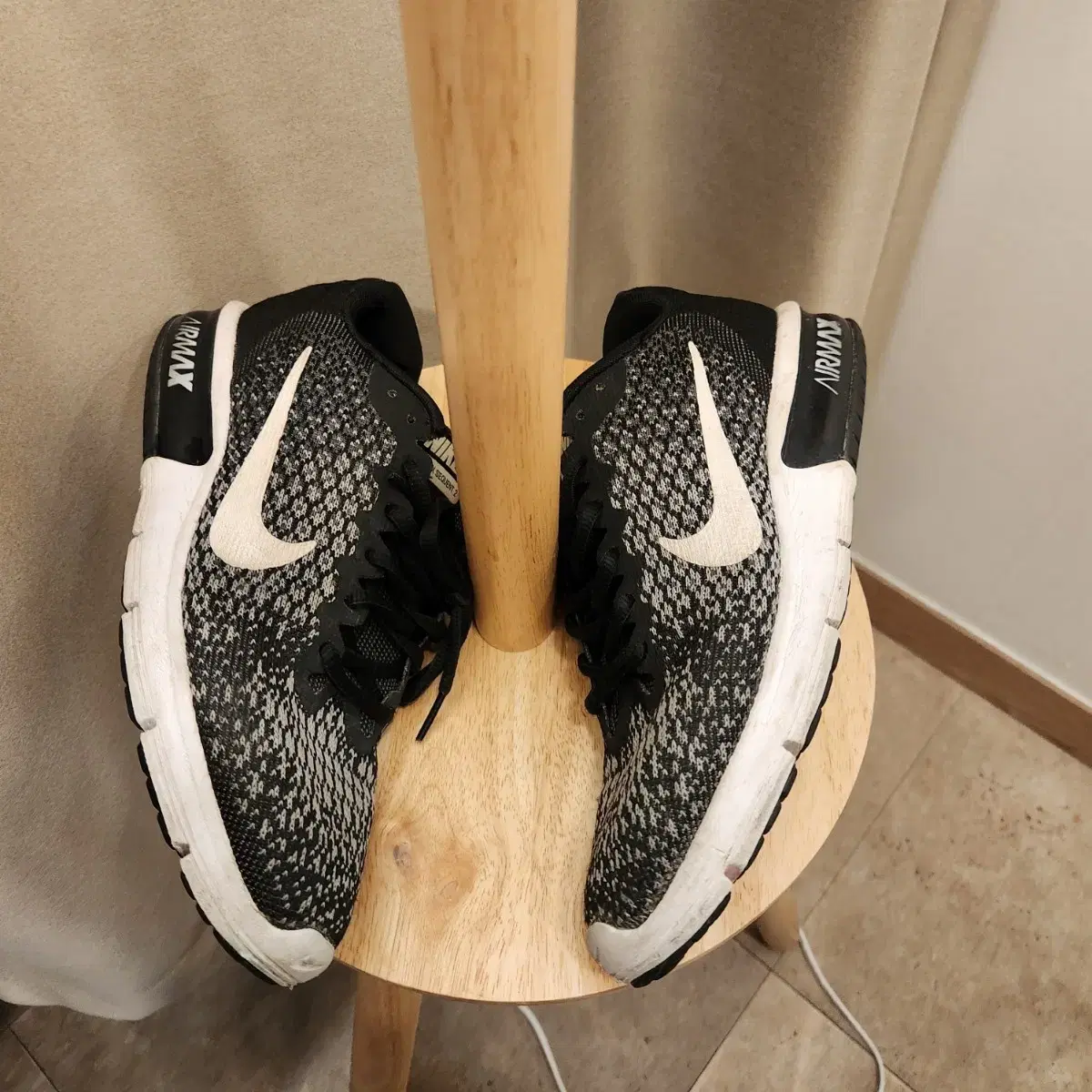 나이키에어맥스Nike AIR Max Sequent 2(260)