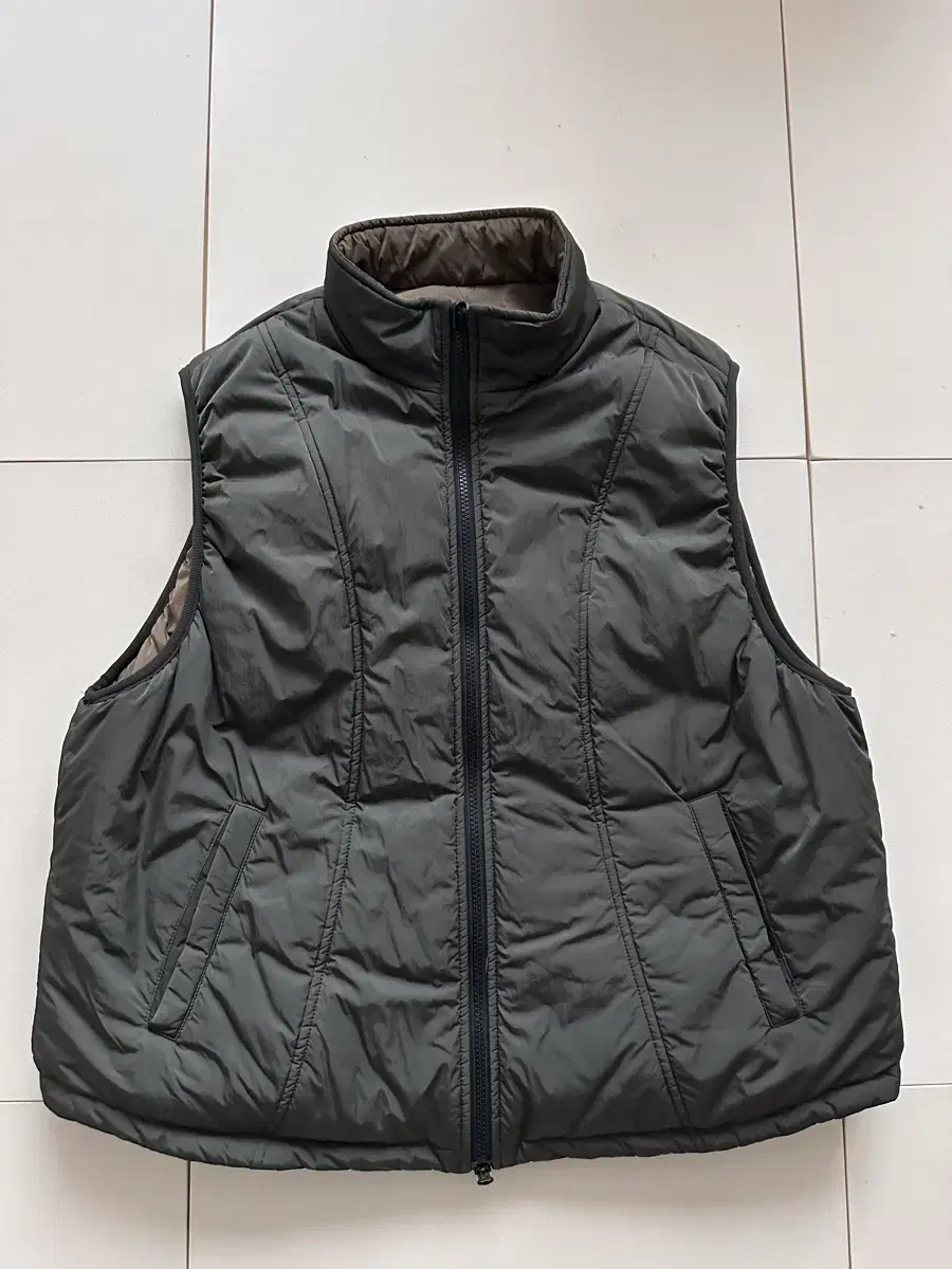 Balut reversible padded vest sells in 3 sizes