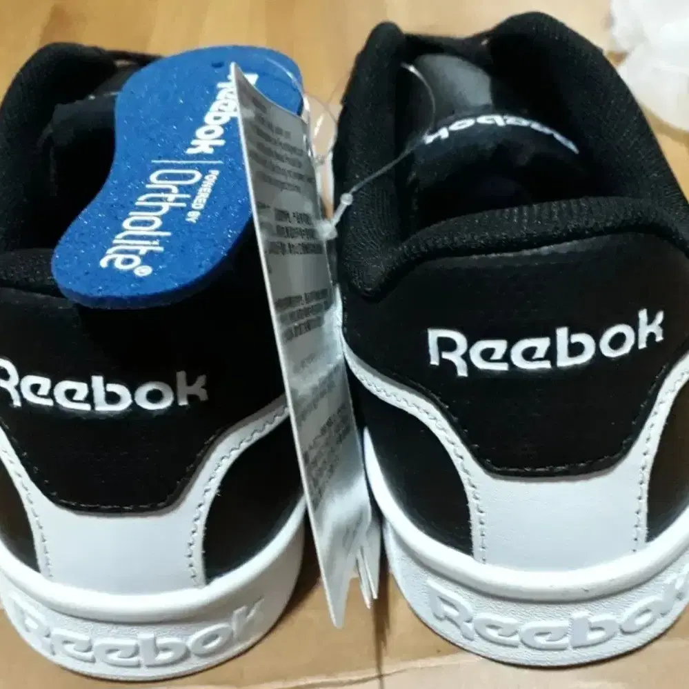 Reebok 운동화(235)