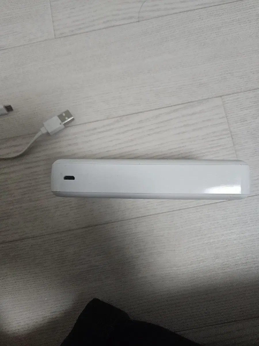 모디스 슬림 듀얼 보조배터리 20000mAh + 휴대용 5000미리 두개