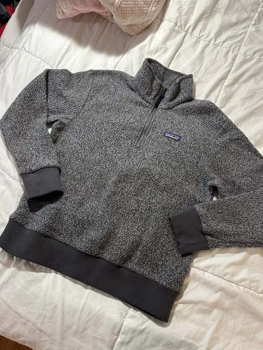 Patagonia Vahn zip-up brushed knitSize Small