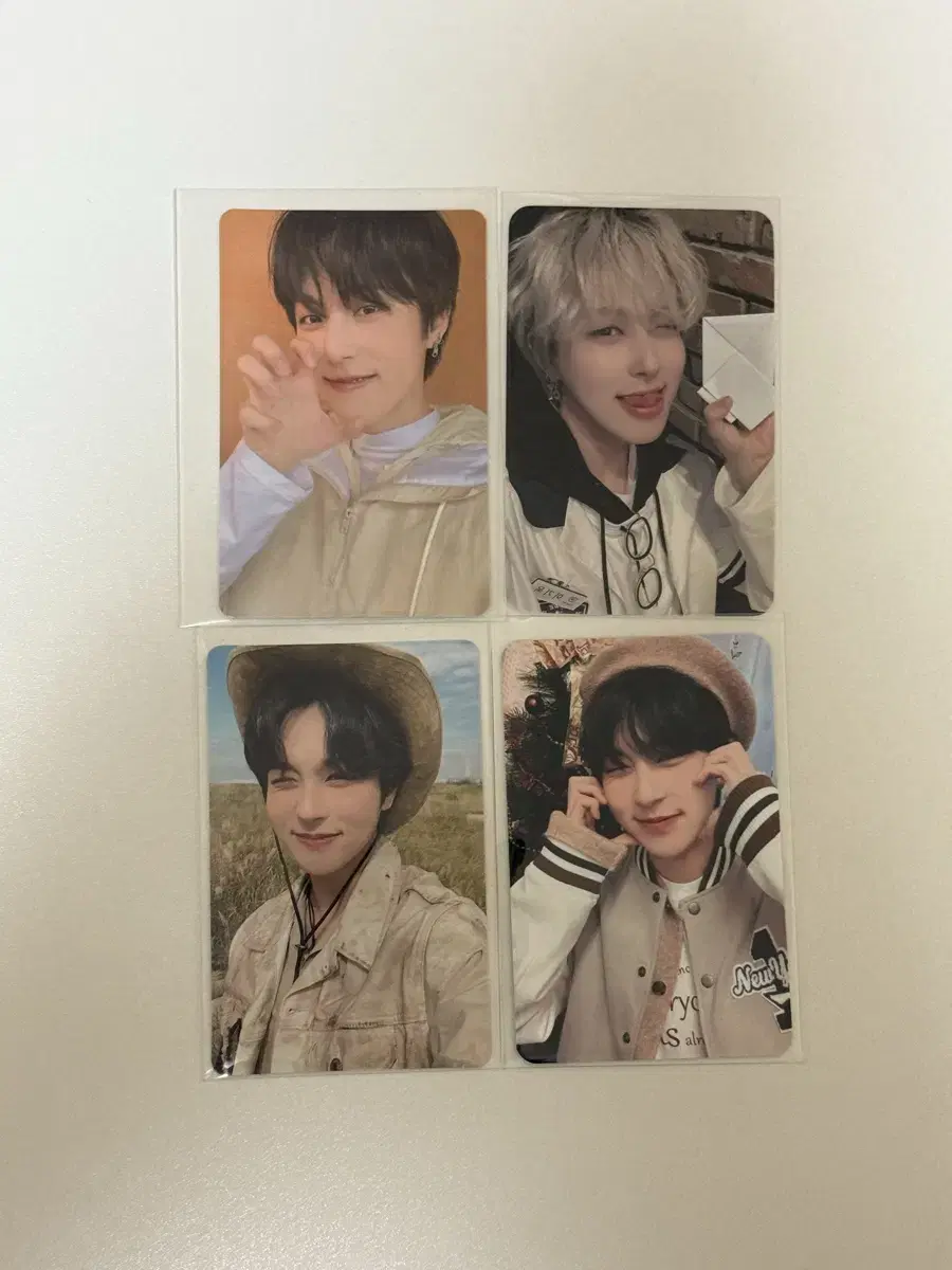 OneWe Kiuk Kia photocard hammy dolls