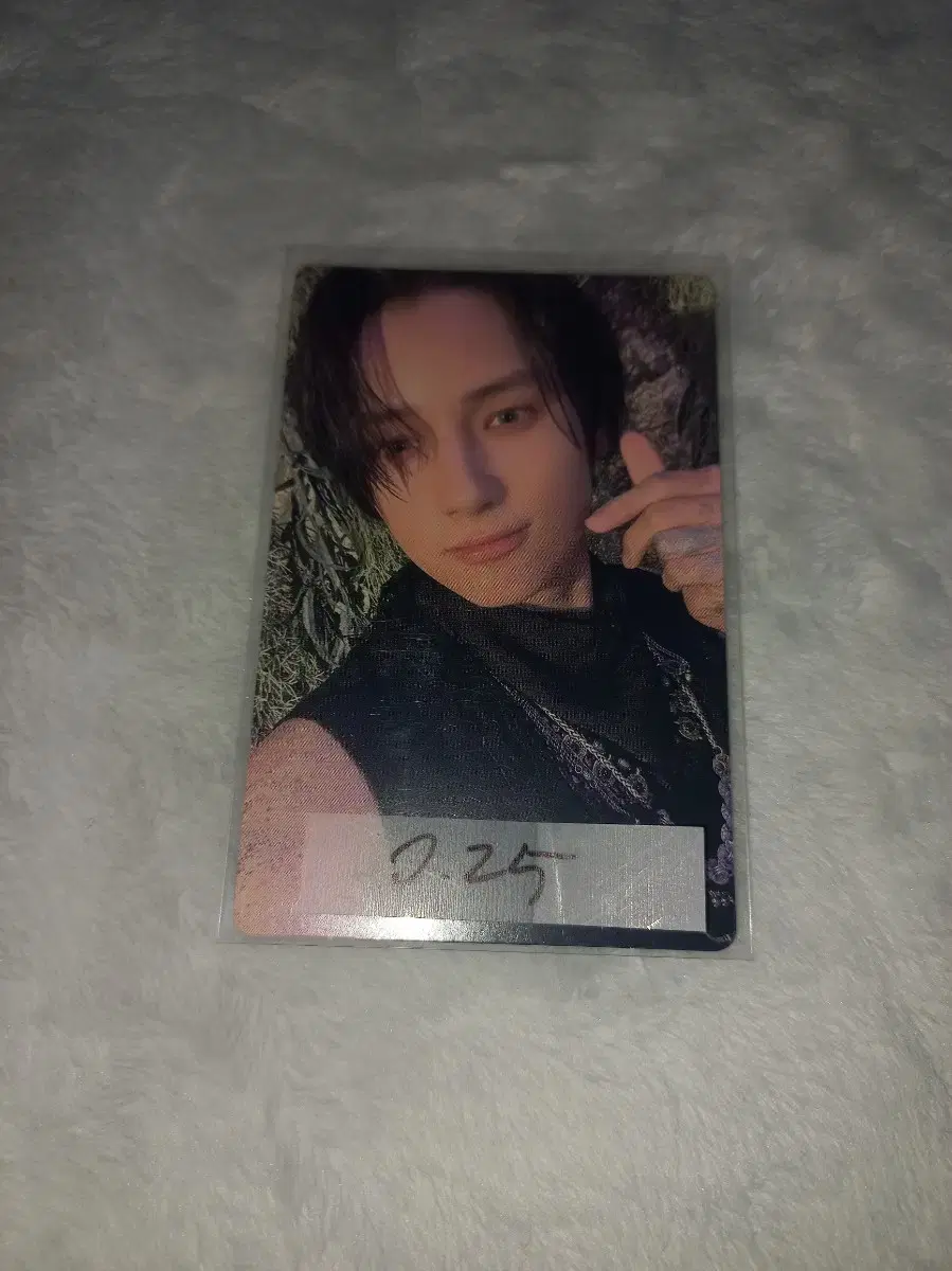 Temptation hueningkai photocard WTS