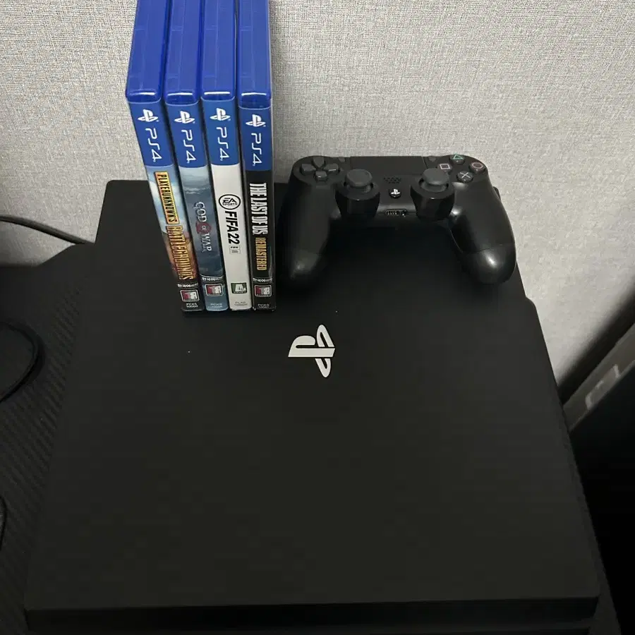 ps4 pro 1테라(플스4 프로 1테라)