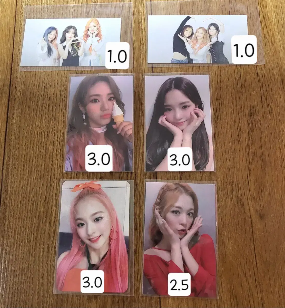 Fromis 9 photocard sells