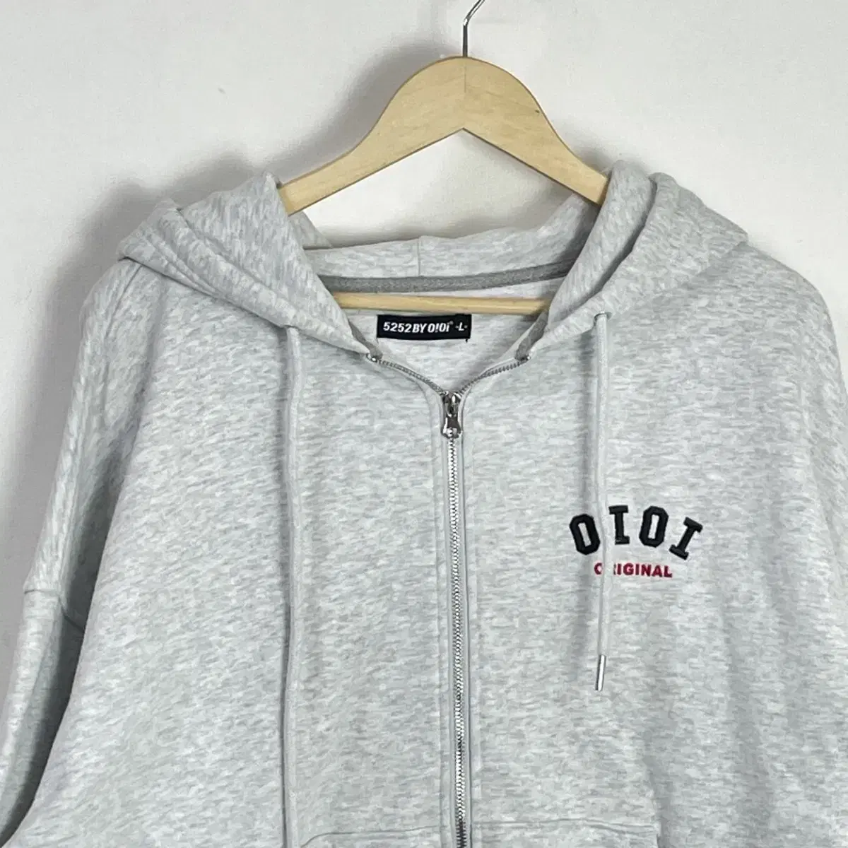 68 Product Name: O.I.O.I. Hoodie Zip Up