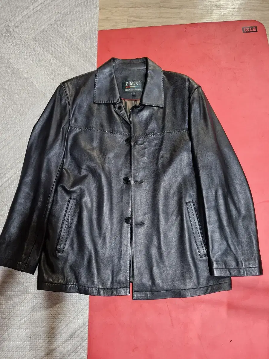 Cowhide jacket size 100