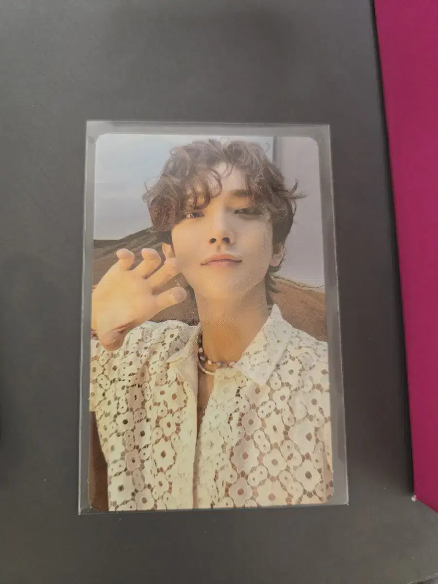 Seventeen joshua Feathersun kit Sells photo cards