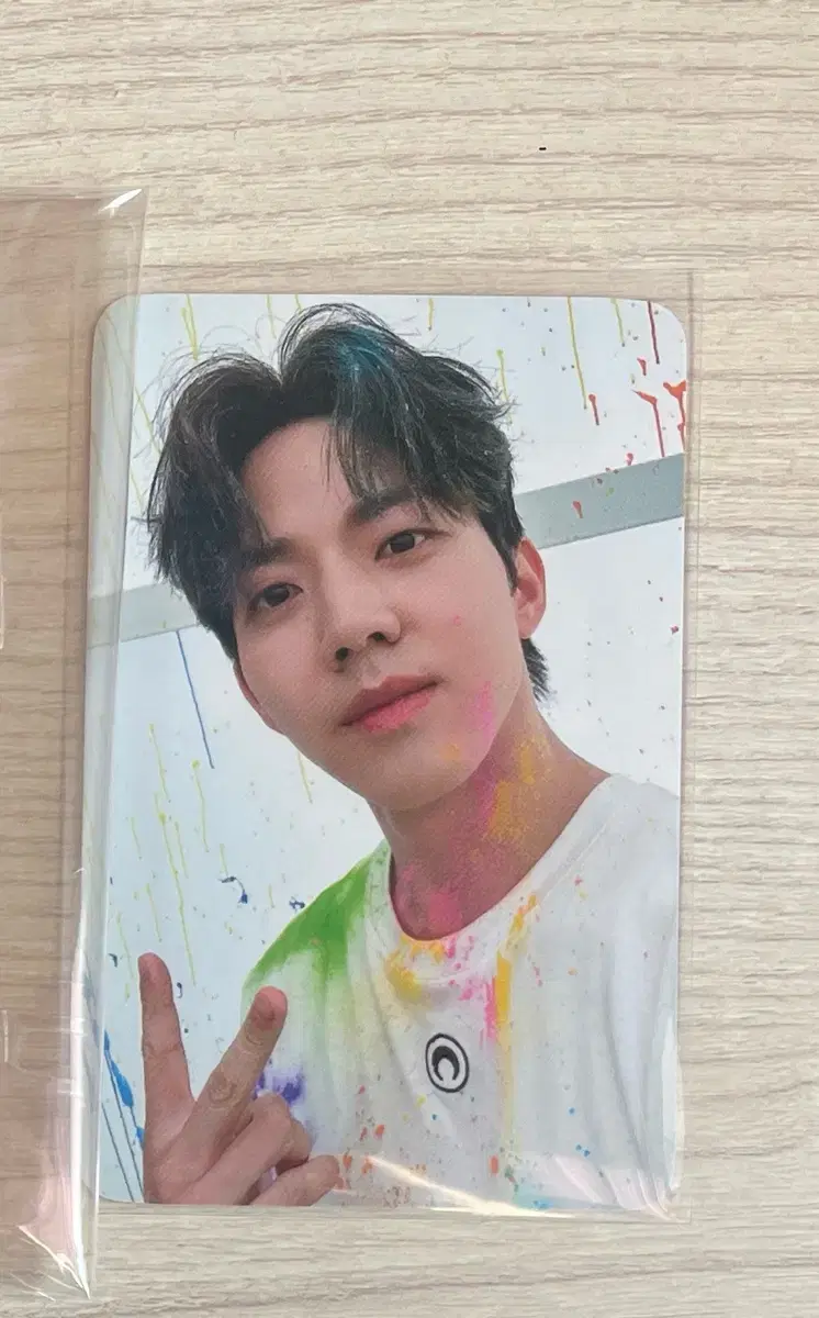 Day 6 helped with muu photocard Band-Aid