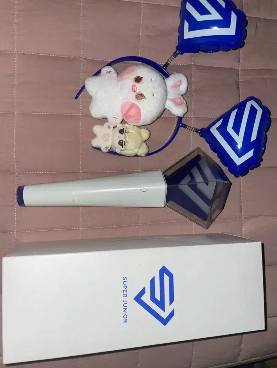 Quick sale ) super junior lightstick doll in bulk