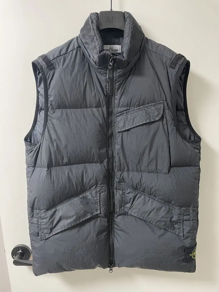 Stone Island 22FW Crinkleclap Padded Vest