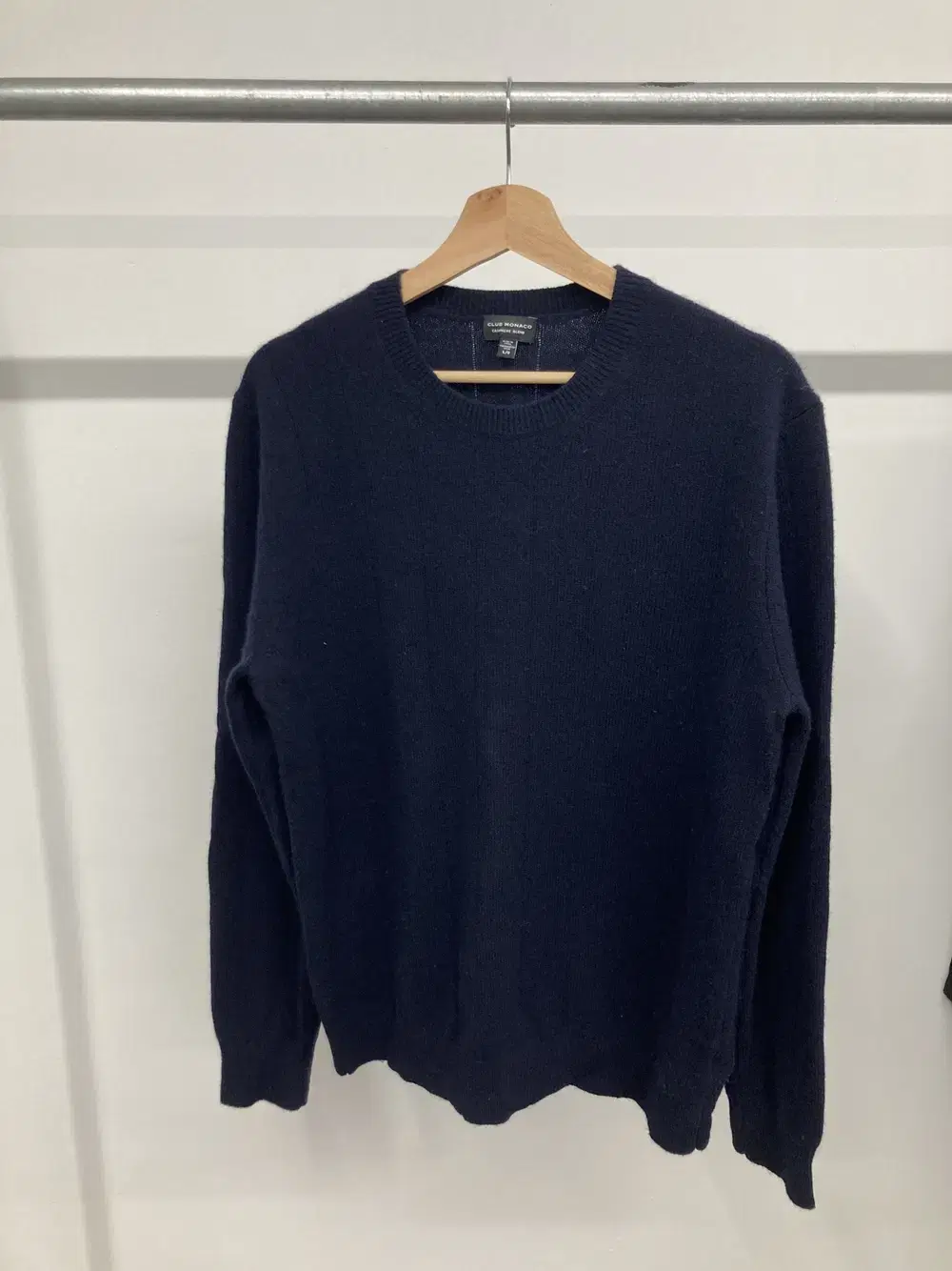 Club Monaco Navy Cashmere and Wool Round Neck Knit