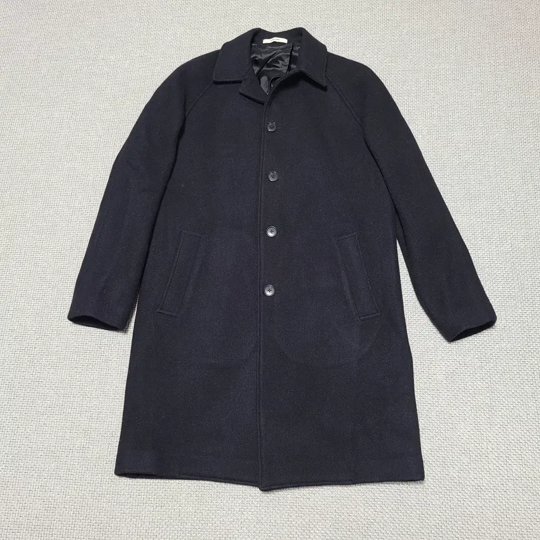 Club Monaco Handmade Coat / Room 2