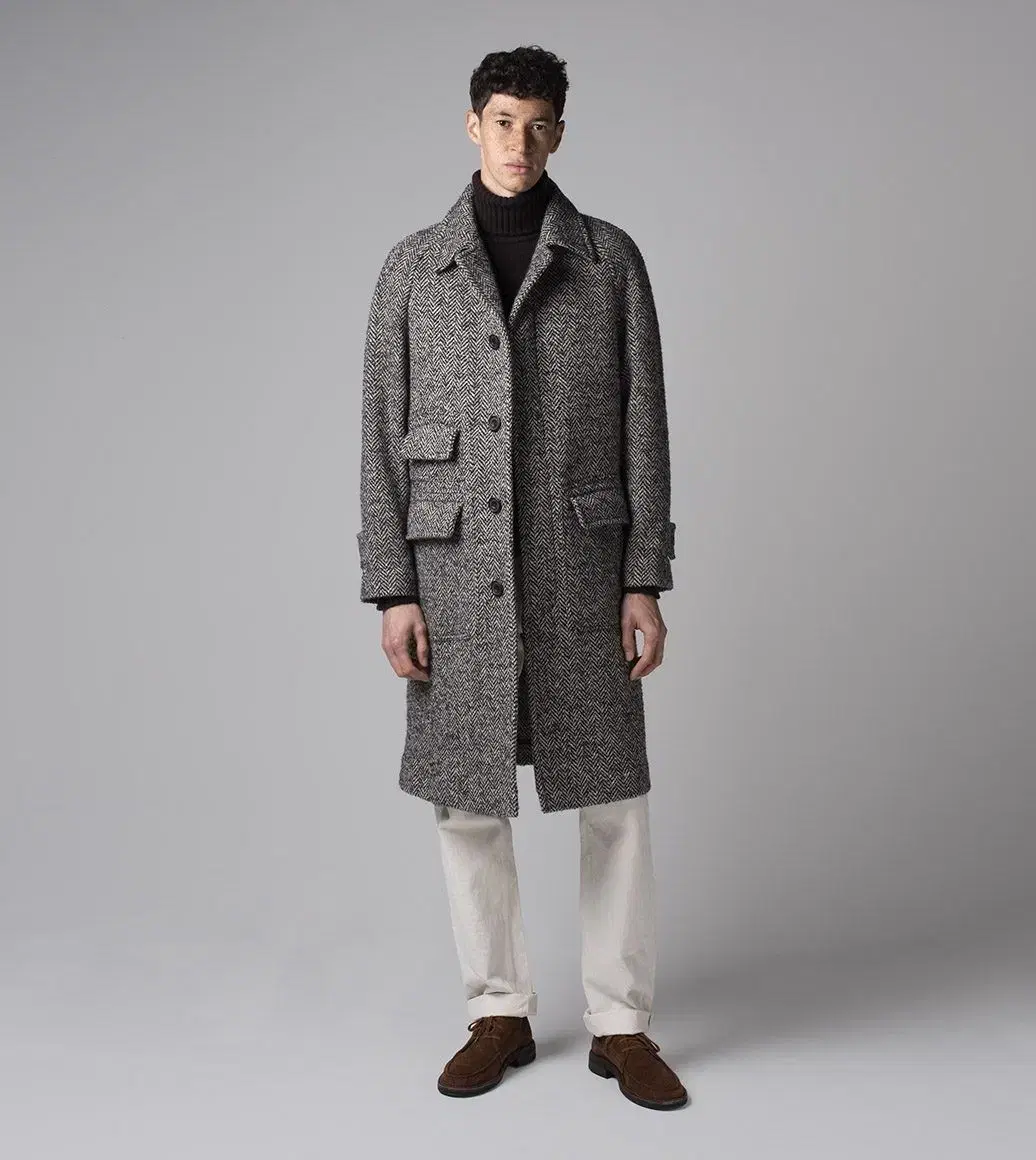 Drakes herringbone raglan coat IT54 Drakes raglan coat