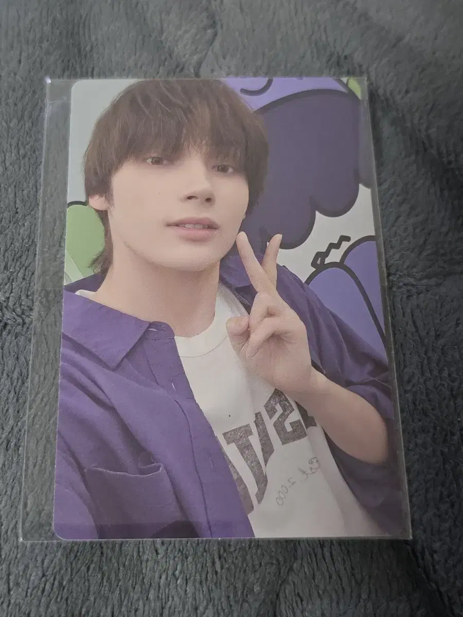 Tubatu txt hueningkai Sanctuary pop up photocard WTS