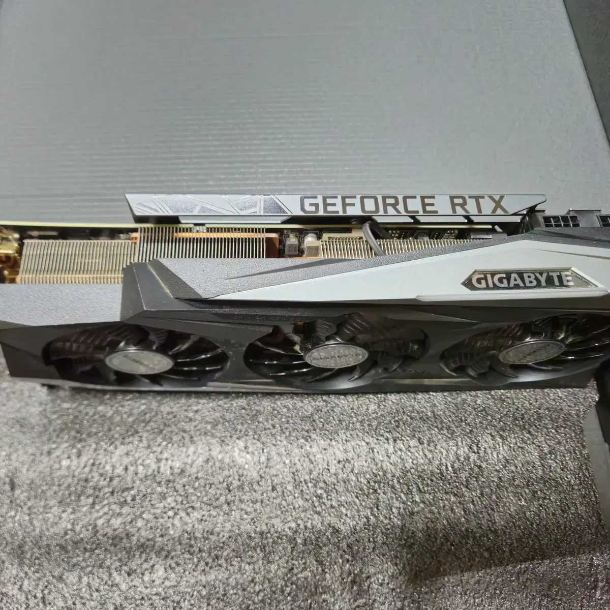 기가바이트 RTX 3080TI 게이밍 OC 판매합니다.