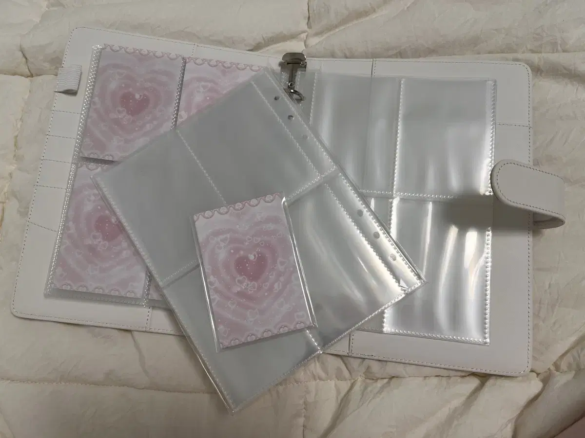 Macarons binder with wrappers and fillers