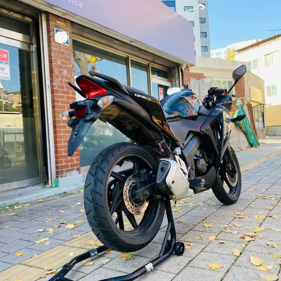 혼다 CBR125 2만km 블랙컬러 컨디션 좋은 깔끔한 바이크 저렴하게