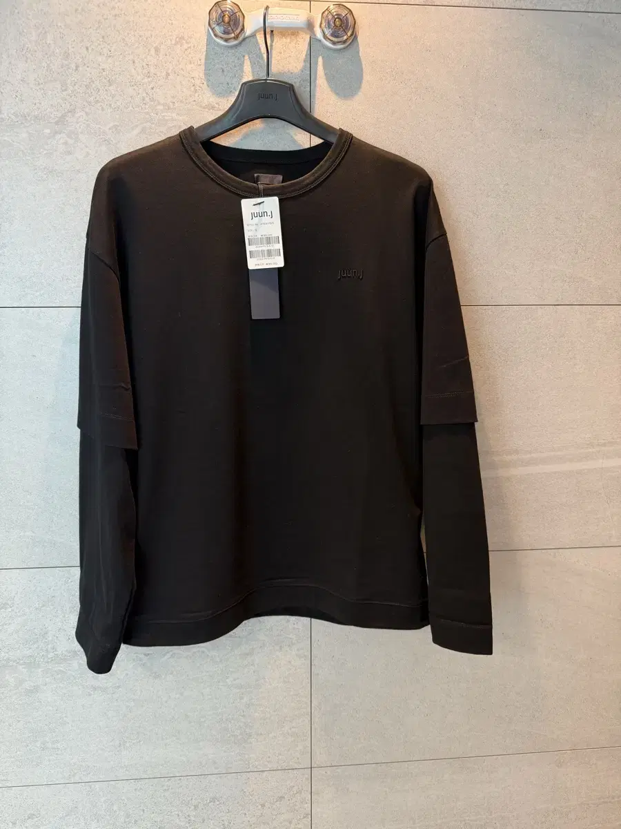 Junge Layered Black Long Sleeve Sweater S (size 105) for sale